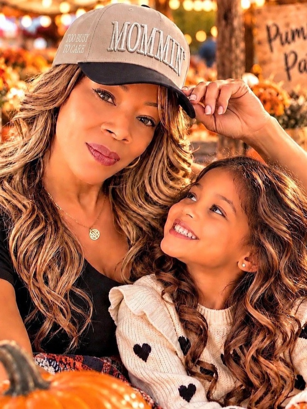 Mommin Embroidered Baseball Cap in Beige & Black Like New